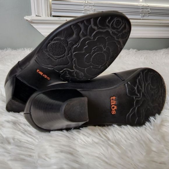 TAOS Shoe Bootie, sz. 7 - Picture 5 of 6
